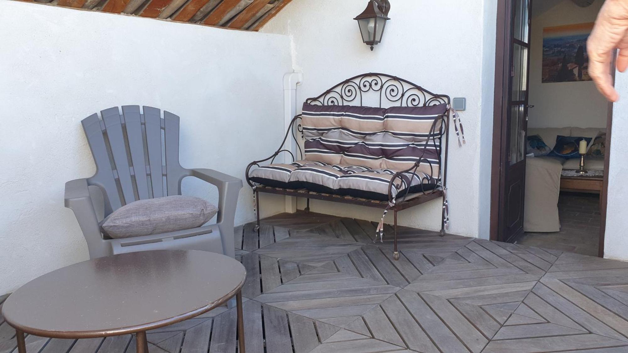 L'Angelus, Gite De Charme Au Coeur Du Vieux Village De Sablet Exterior photo